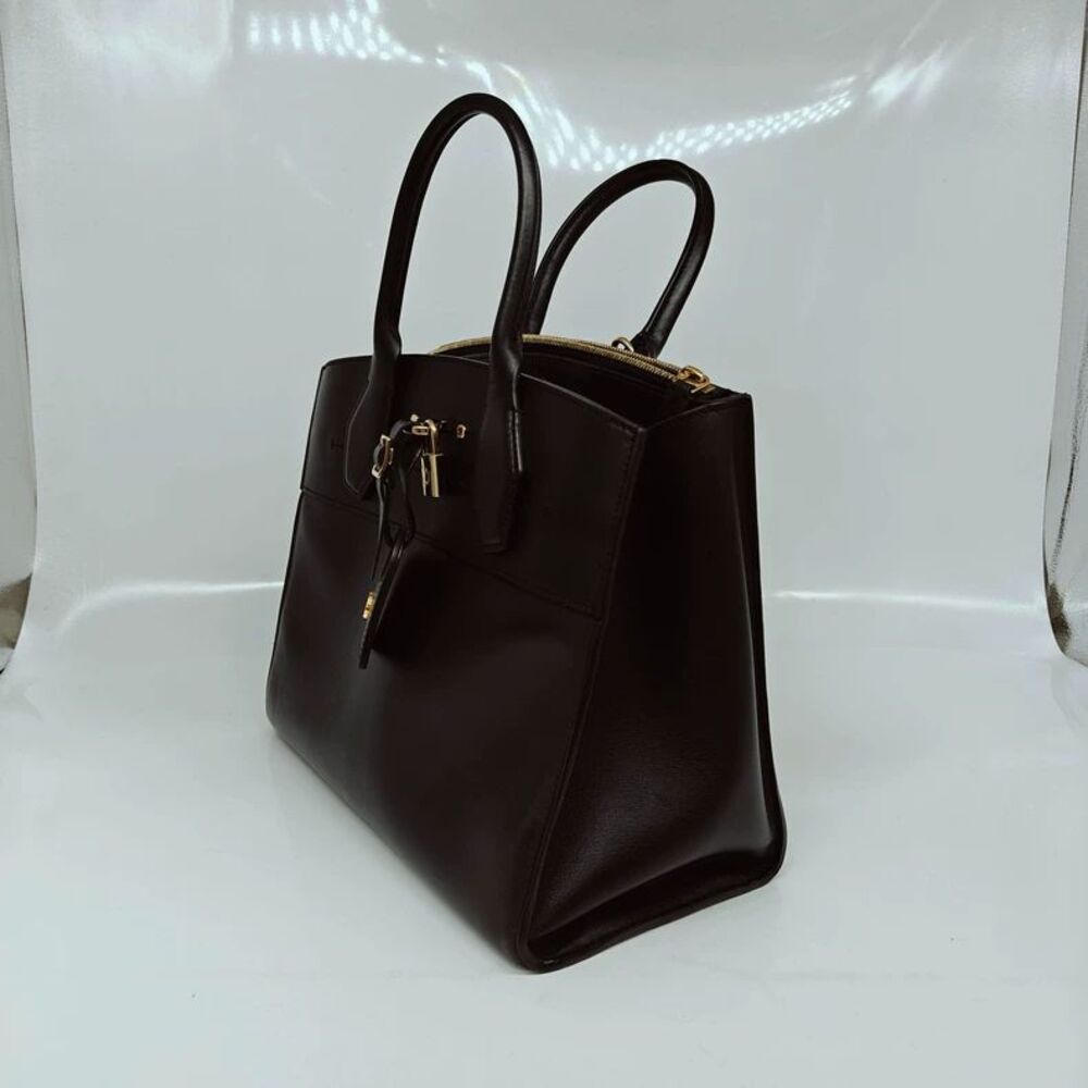 Louis Vuitton Women Pre-Loved Bag Very Good Condition - Picture 4 of 9